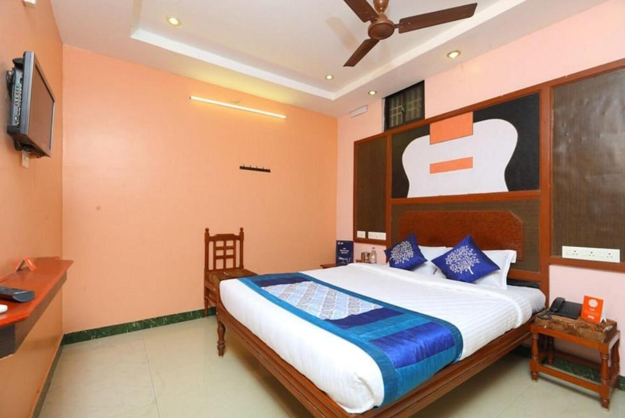 Gnana Srm Residecny Hotel ปอนดิเชอรี ภายนอก รูปภาพ