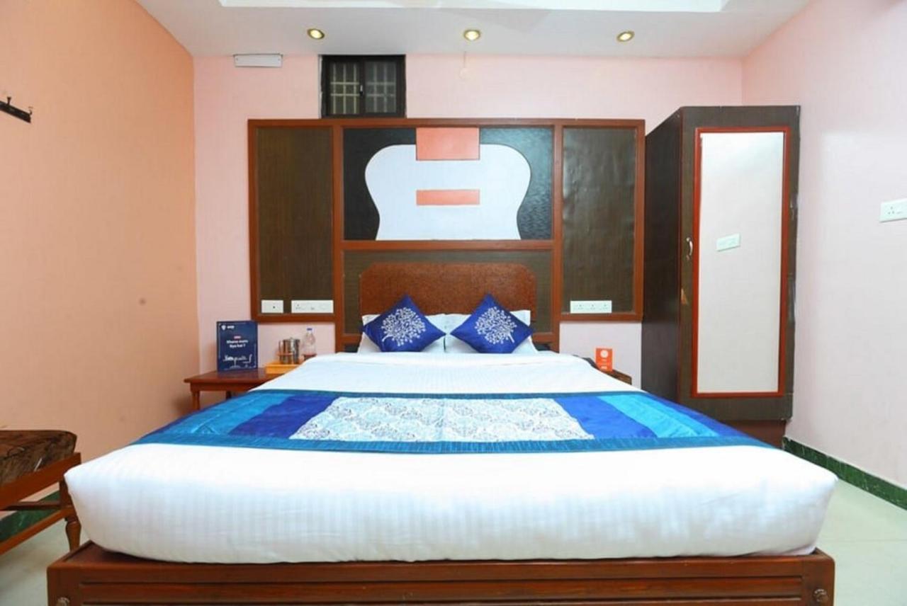 Gnana Srm Residecny Hotel ปอนดิเชอรี ภายนอก รูปภาพ